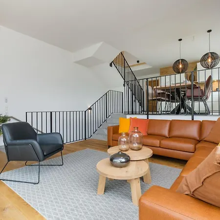 Aquarius Haus 9 18 *