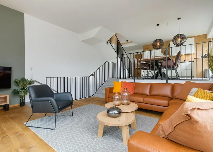 Aquarius Haus 9 18 *